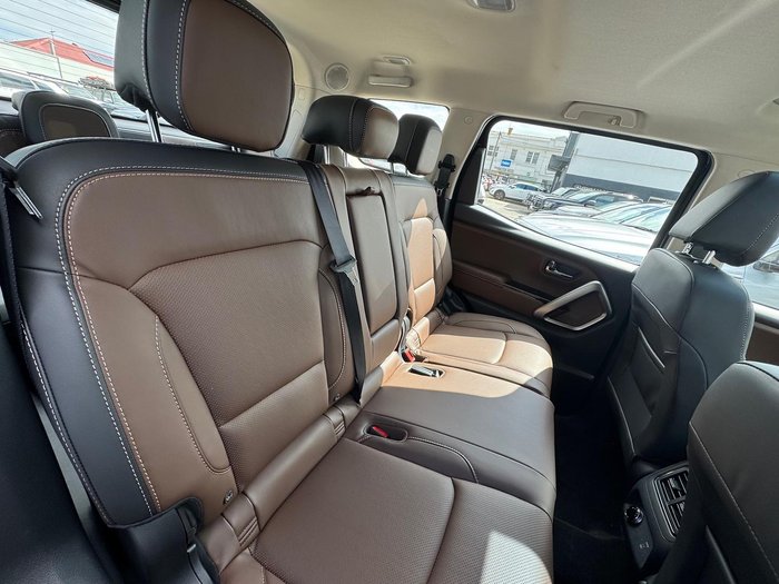 2025 Mahindra Scorpio Z8L+