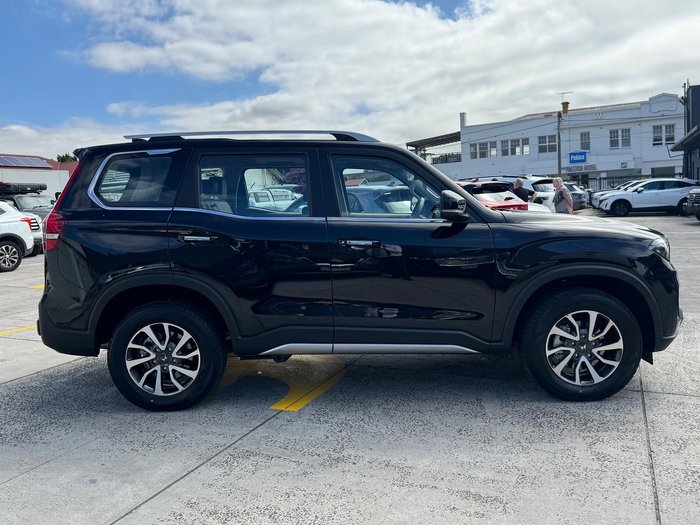 2025 Mahindra Scorpio Z8L+