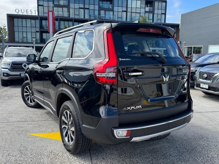 2025 Mahindra Scorpio Z8L+