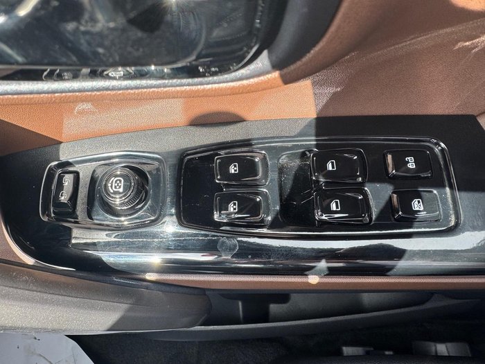 2025 Mahindra Scorpio Z8L+