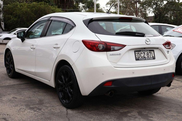 2016 Mazda 3 SP25