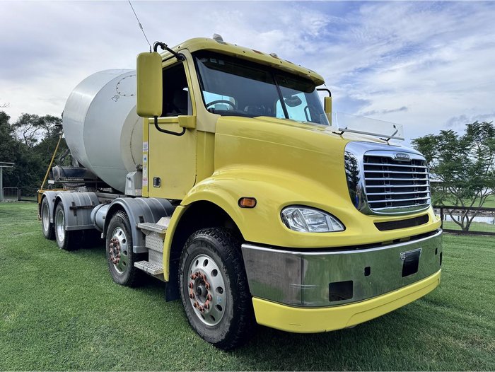 2019 Freightliner Cl112