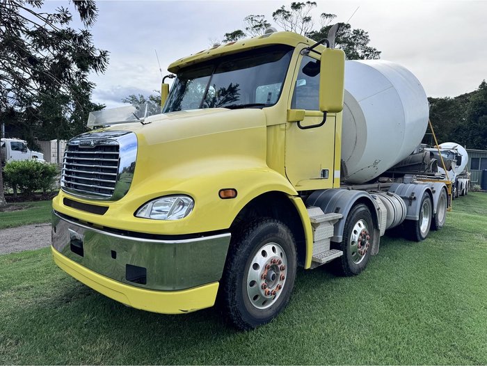 2019 Freightliner Cl112