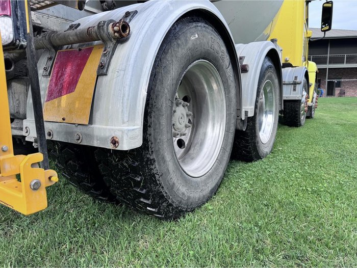 2019 Freightliner Cl112