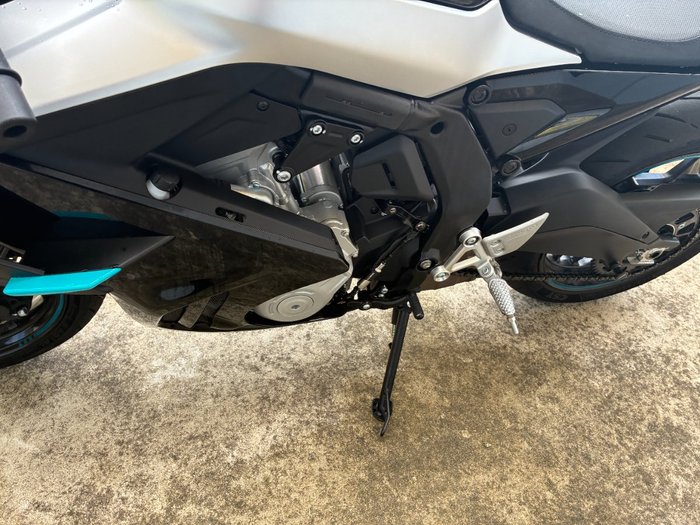 2025 CFMOTO 2025 CF Moto 650CC 675SR-R ABS Silver