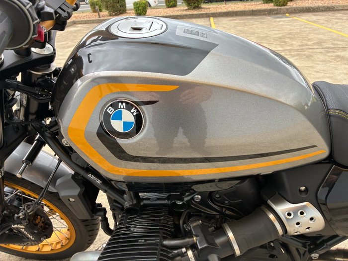 2025 BMW Motorrad R 12 Silver