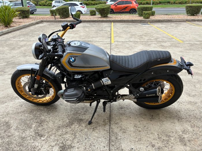 2025 BMW Motorrad R 12 Silver