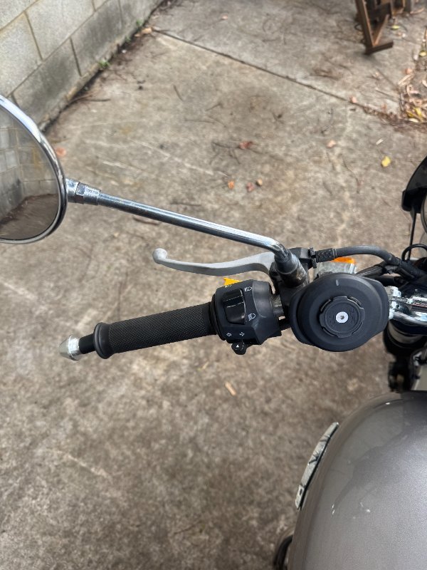 2021 ROYAL ENFIELD (SEE ALSO ENFIEL INTERCEPTOR 650 CUSTOM Silver