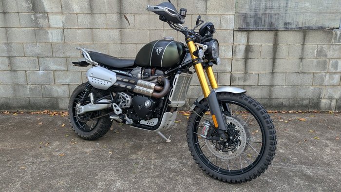 2022 Triumph SCRAMBLER 1200 XE Green