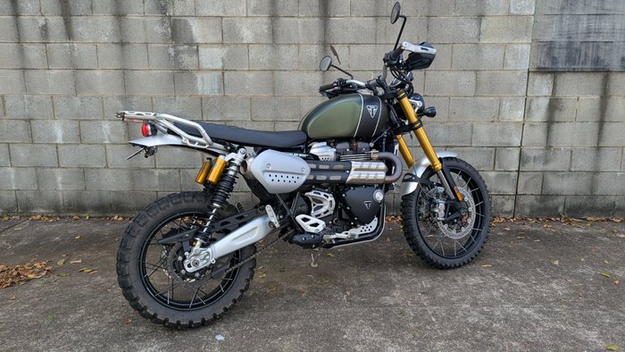 2022 Triumph SCRAMBLER 1200 XE Green