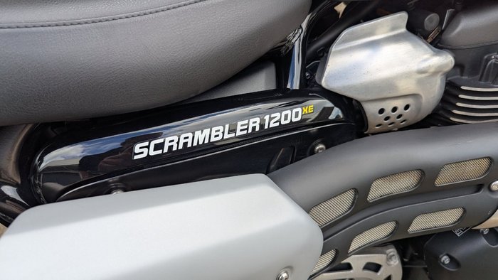 2022 Triumph SCRAMBLER 1200 XE Green