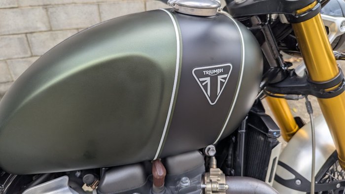 2022 Triumph SCRAMBLER 1200 XE Green