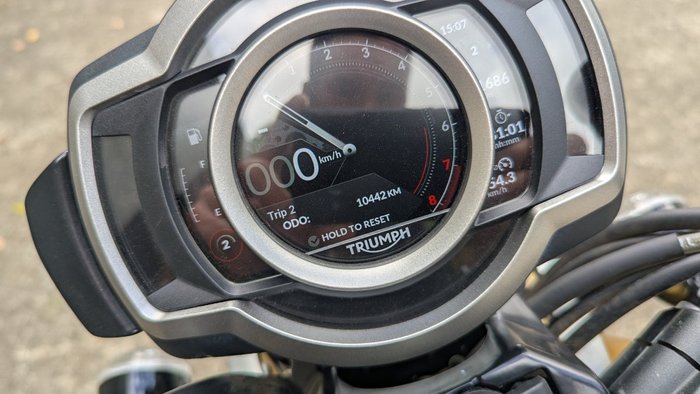 2022 Triumph SCRAMBLER 1200 XE Green