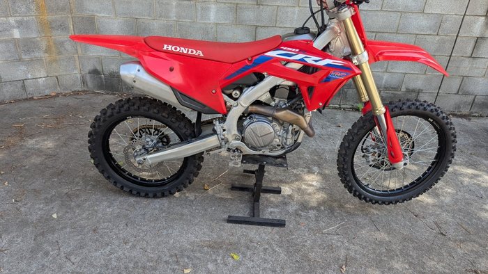 2024 Honda CRF450R Red