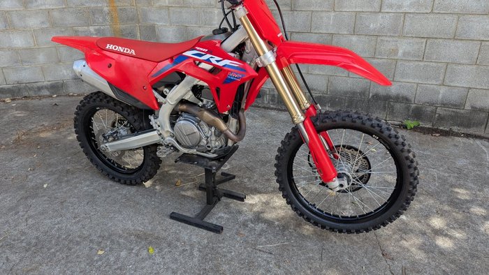 2024 Honda CRF450R Red