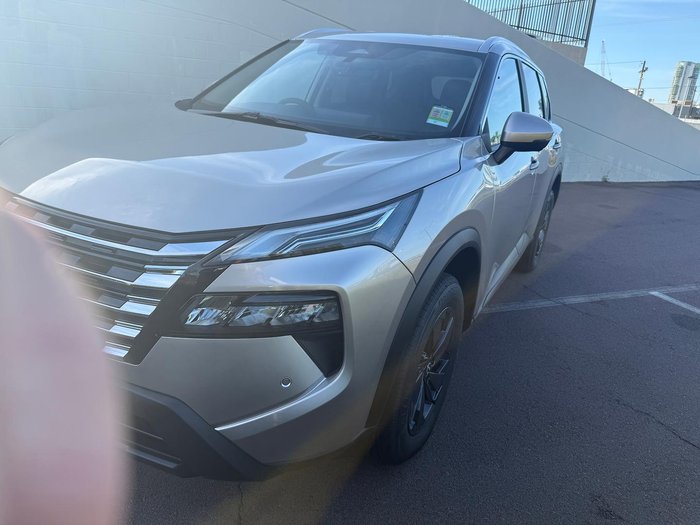 2025 Nissan X-TRAIL ST-L