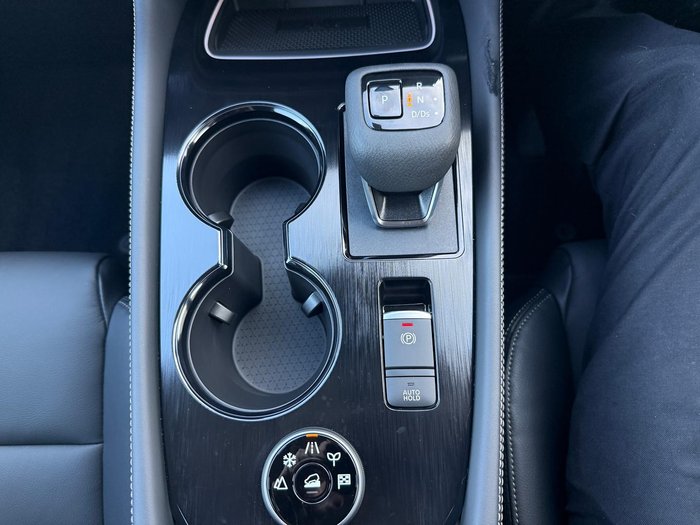 2025 Nissan X-TRAIL ST-L