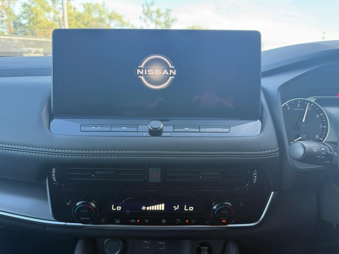 2025 Nissan X-TRAIL ST-L