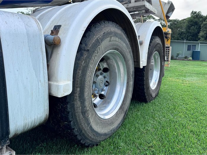 2018 Isuzu Fh Fyj