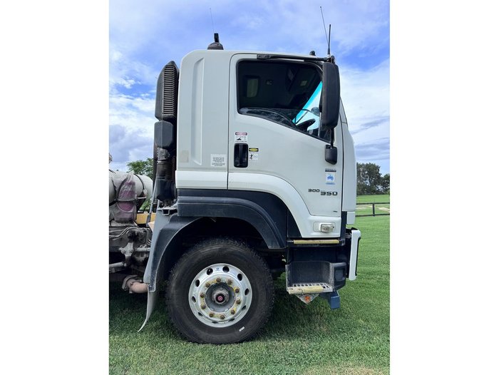 2018 Isuzu Fh Fyj