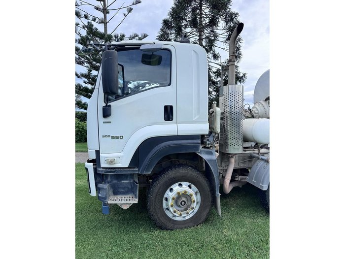2018 Isuzu Fh Fyj