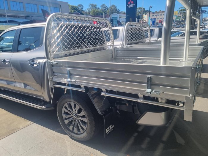 2025 Mitsubishi Triton GLS