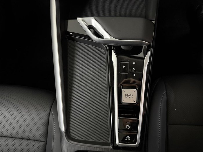 2025 MG ZS Essence Hybrid+