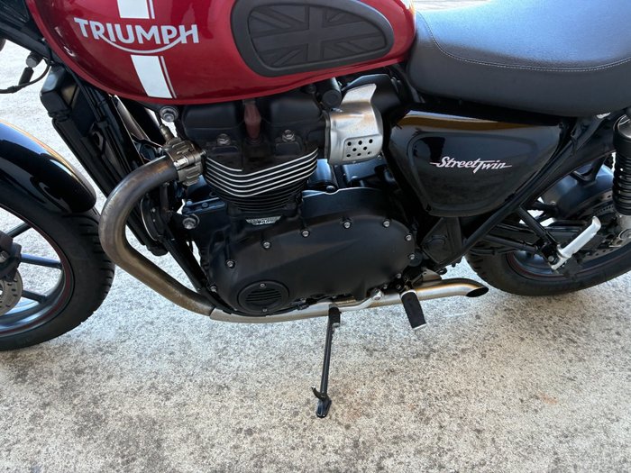 2016 Triumph STREET TWIN Red