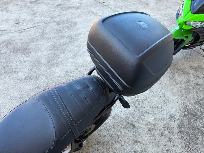 2016 Triumph STREET TWIN Red