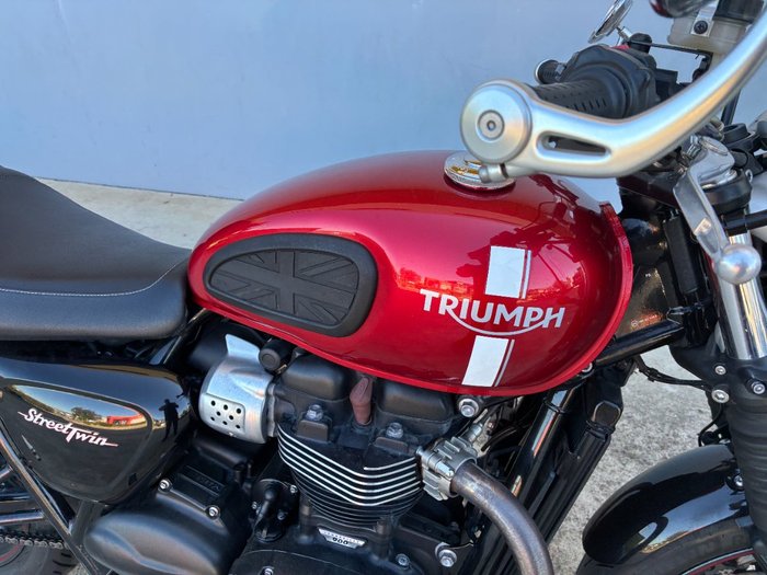 2016 Triumph STREET TWIN Red