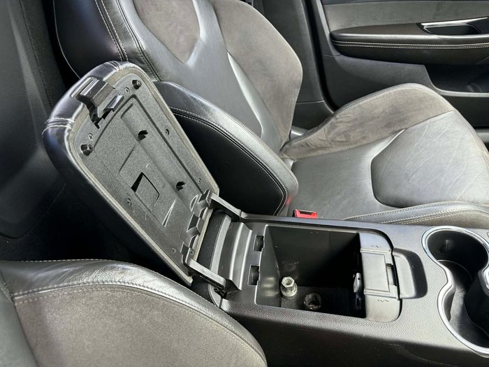 2015 Holden Special Vehicles Maloo R8