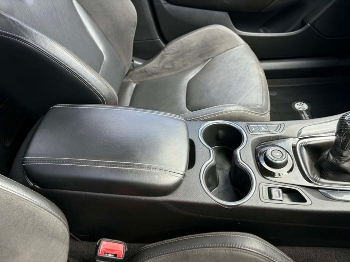 2015 Holden Special Vehicles Maloo R8