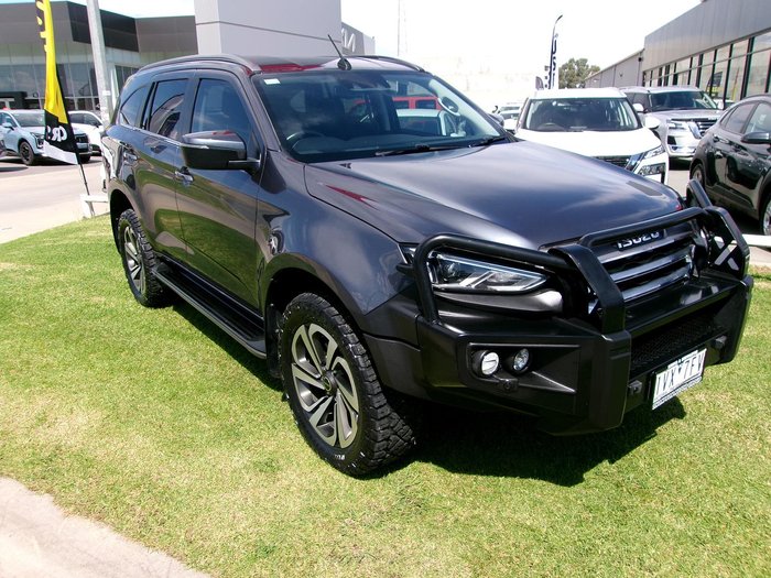 2022 Isuzu MU-X LS-T