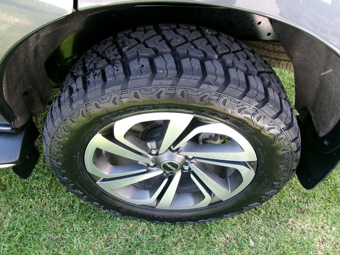 2022 Isuzu MU-X LS-T