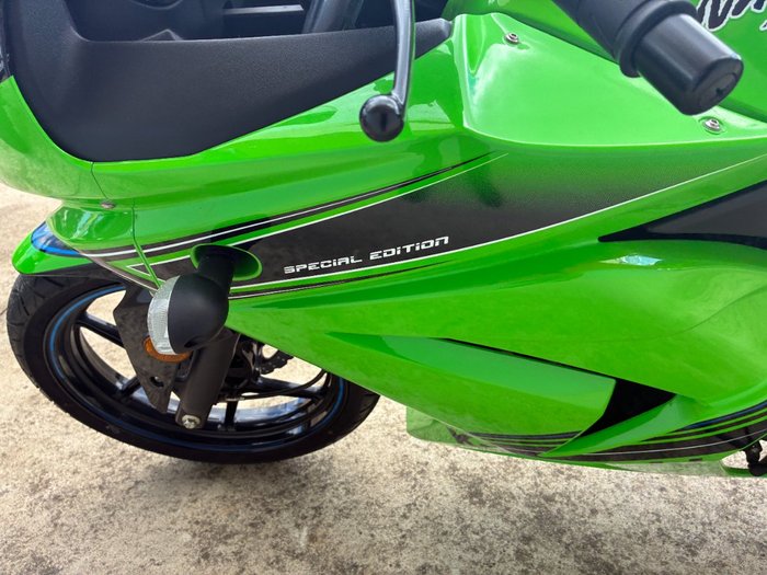 2012 Kawasaki NINJA 250R SE (EX250J) Green