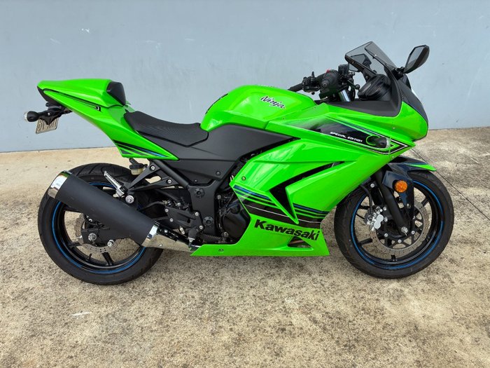 2012 Kawasaki NINJA 250R SE (EX250J) Green