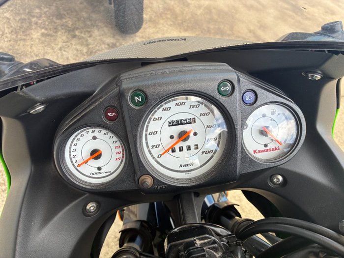 2012 Kawasaki NINJA 250R SE (EX250J) Green