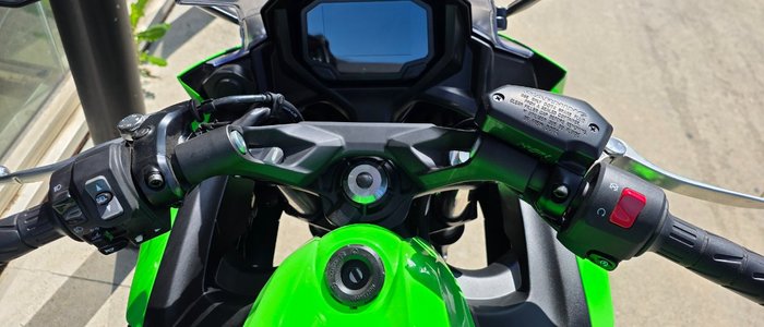 2025 Kawasaki 2025 KAWASAKI 650CC NINJA 650 KRT EDITION GREEN