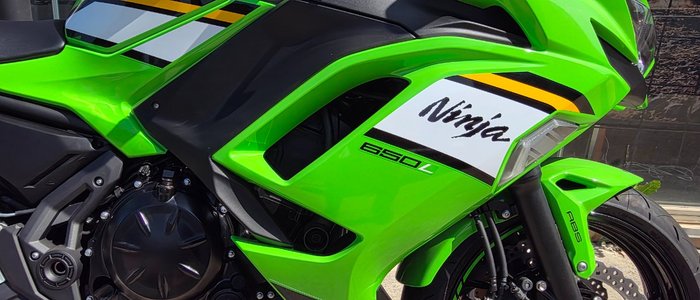 2025 Kawasaki 2025 KAWASAKI 650CC NINJA 650 KRT EDITION GREEN