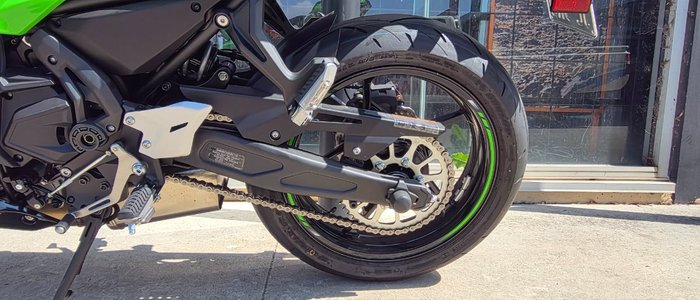 2025 Kawasaki 2025 KAWASAKI 650CC NINJA 650 KRT EDITION GREEN