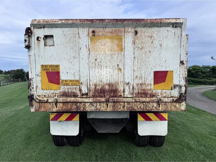 2008 Sterling Lt9500