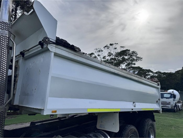 2008 Sterling Lt9500