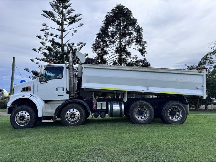 2008 Sterling Lt9500