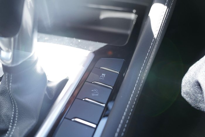 2024 Isuzu MU-X LS-T