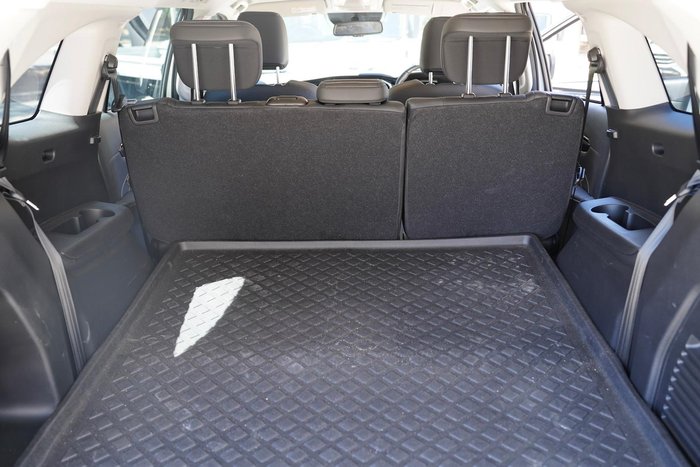 2024 Isuzu MU-X LS-T