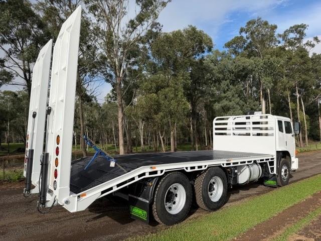 2010 Iveco Acco 2350F, new Sammut 7.2m beavertail body, Cummins 340hp, Acco