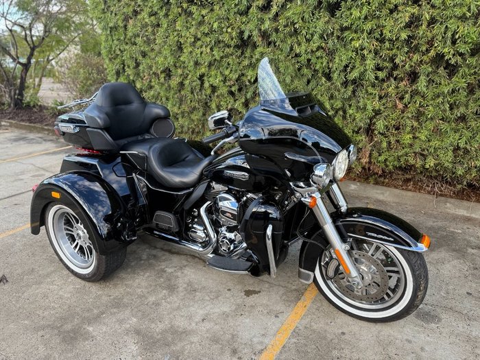 2015 HARLEY-DAVIDSON FLHTK ULTRA LIMITED