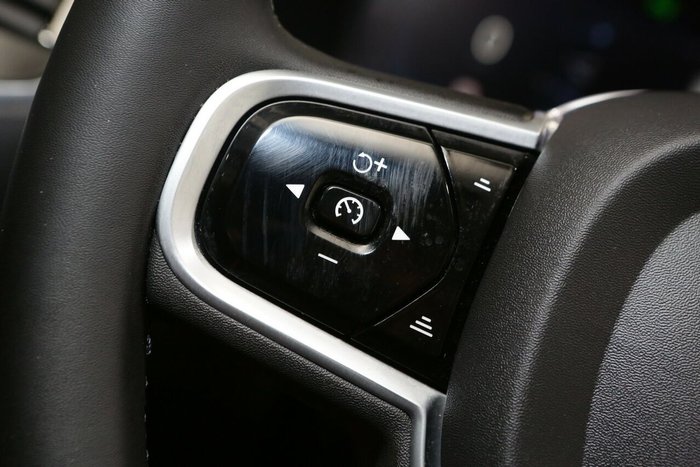 2022 Volvo XC90 Ultimate B6 Bright