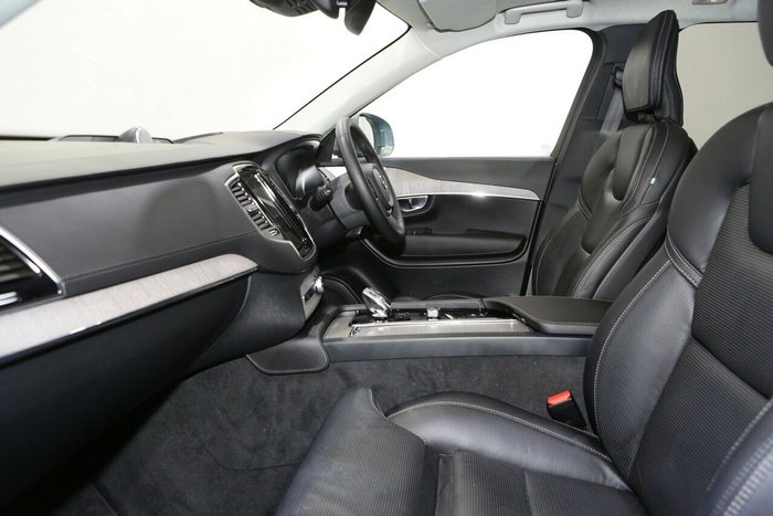 2022 Volvo XC90 Ultimate B6 Bright