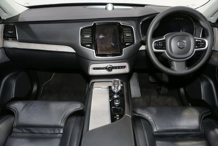 2022 Volvo XC90 Ultimate B6 Bright